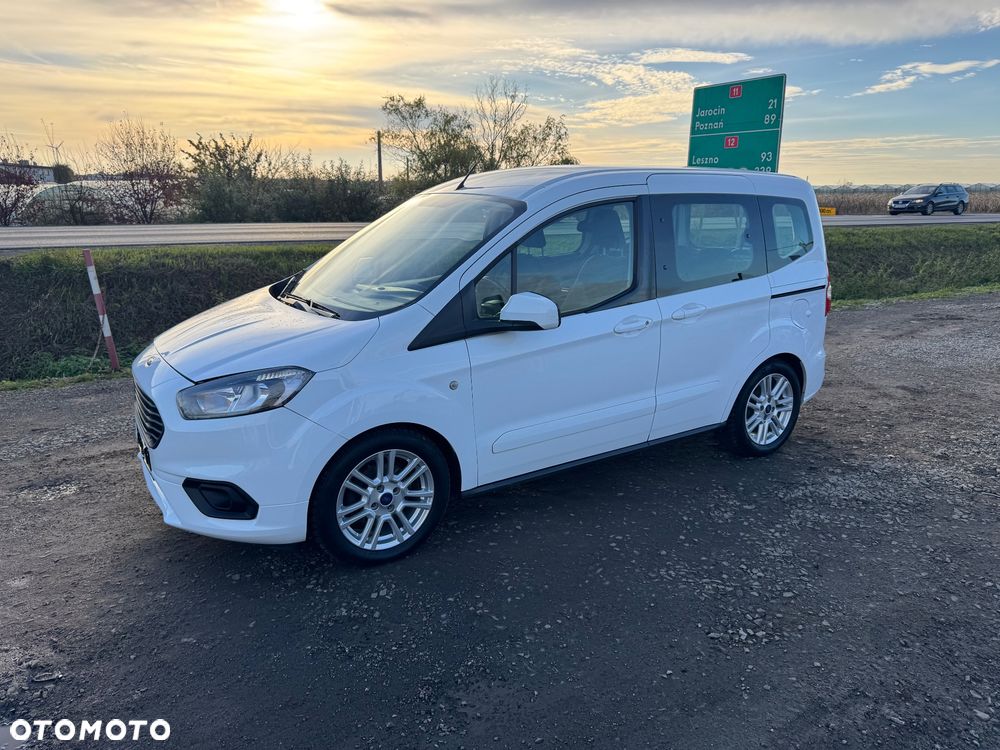 Ford Tourneo Courier 1.5 TDCi S&S Trend - 3