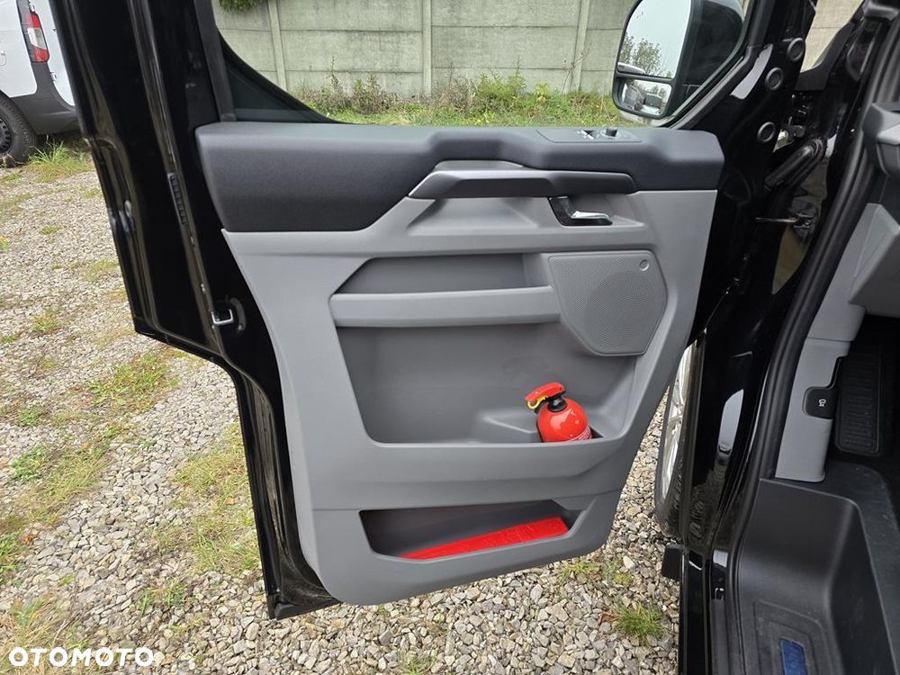 Ford Tourneo Custom 2.0 EcoBlue 320 L2 Titanium - 11