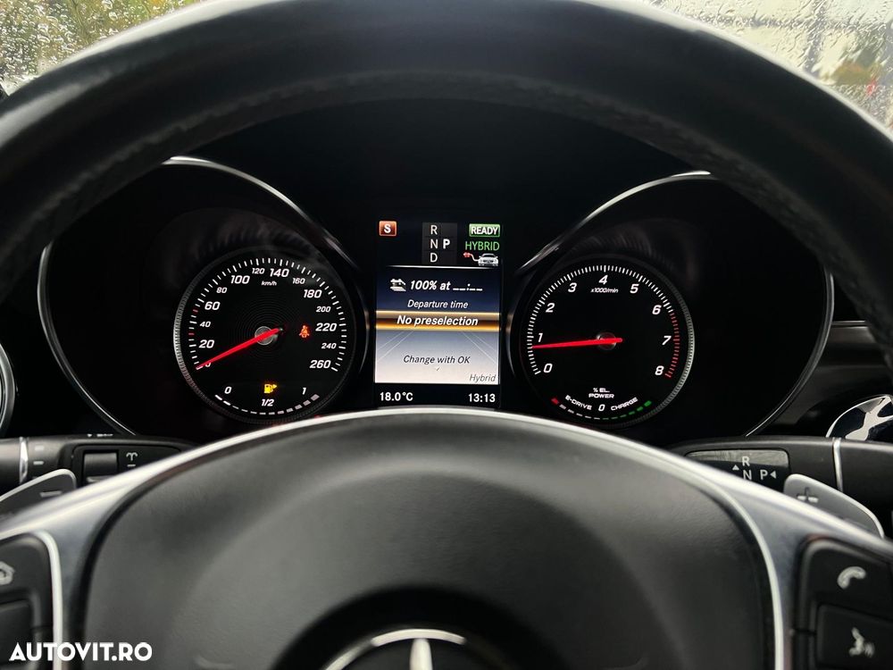 Mercedes-Benz GLC - 29