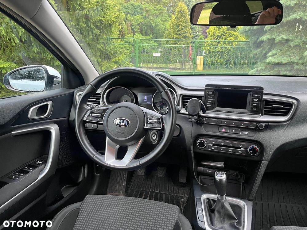 Kia Ceed 1.4 M - 24