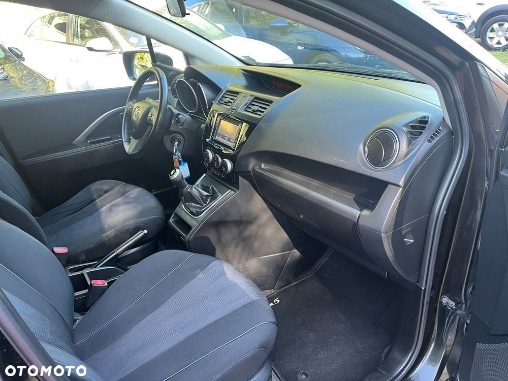 Mazda 5 - 16