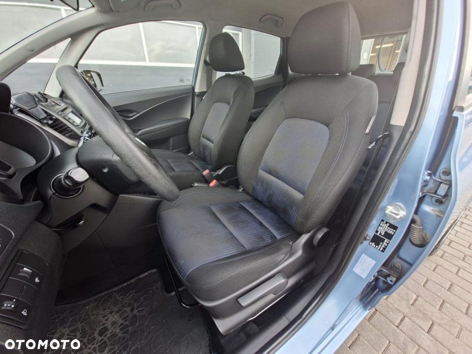 Hyundai ix20 - 10