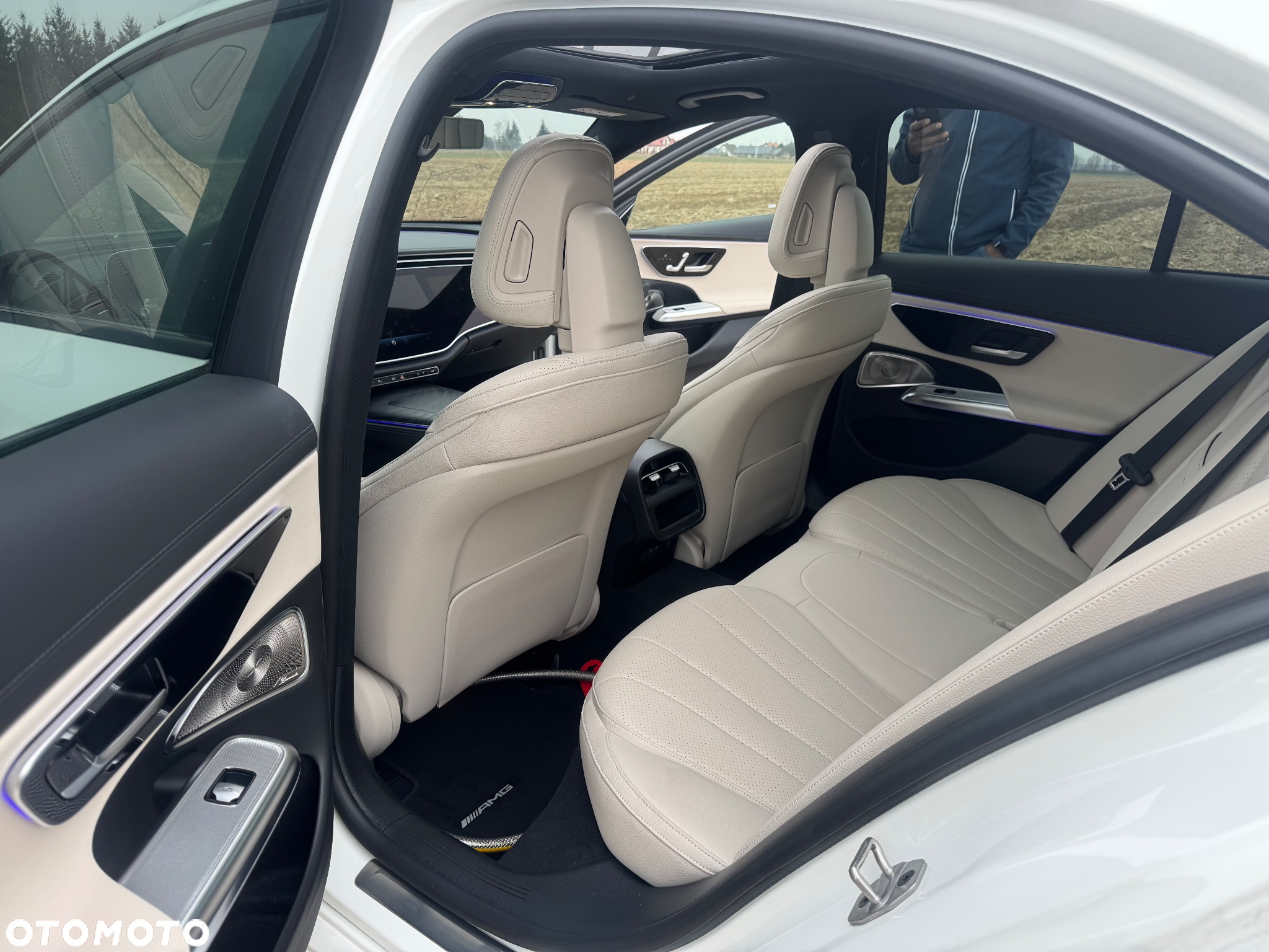 Mercedes-Benz Klasa E 200 AMG - 13