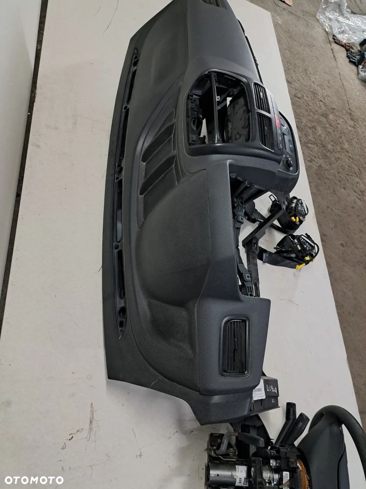 Fiat Doblo II konsola Deska rozdzielcza pasy napinacze osobówka - 7