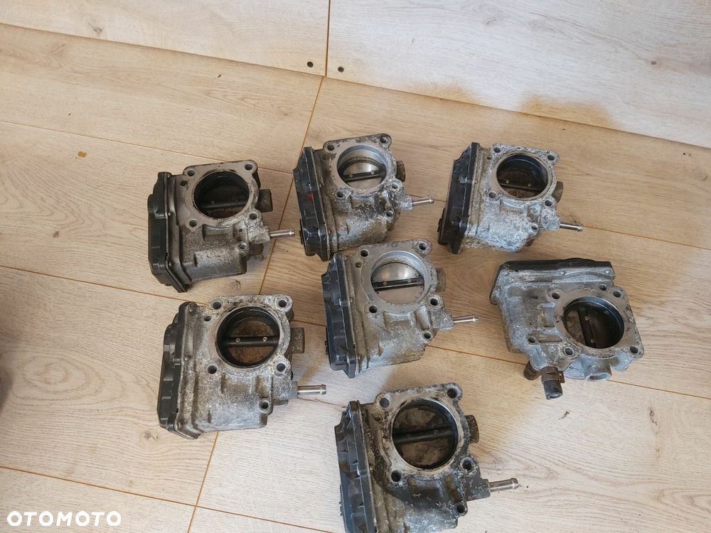 Toyota Auris I Corolla E15 przepustnica krokowy 1,6 Dual vvti 22030-37010 - 5