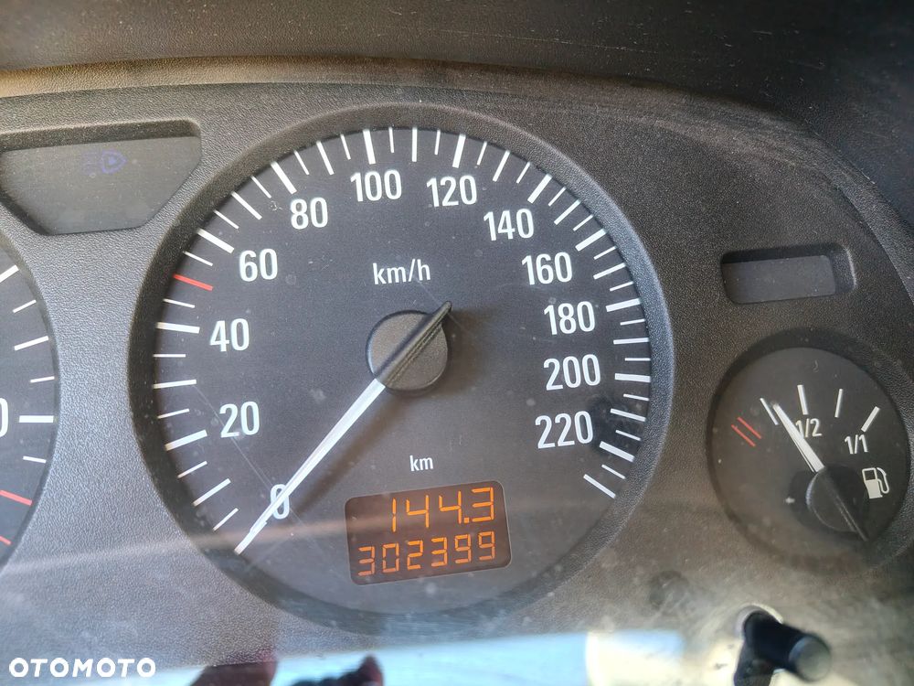Opel Astra 1.4 Start - 9