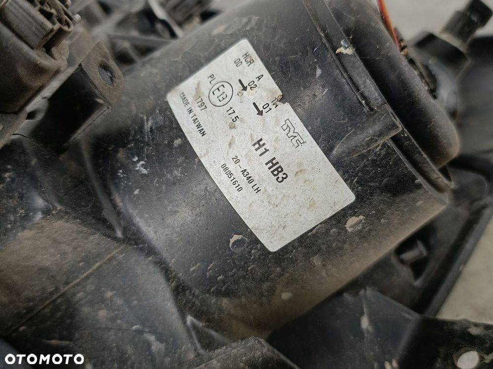 LAMPA PRZÓD LEWA HONDA CIVIC VII 30-A340  TYC - 3