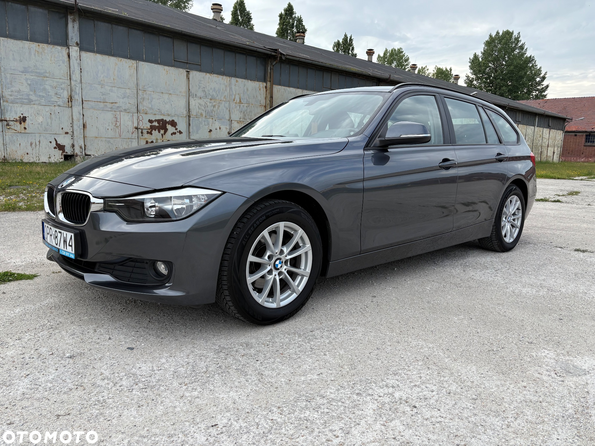 BMW Seria 3 316i Touring - 3