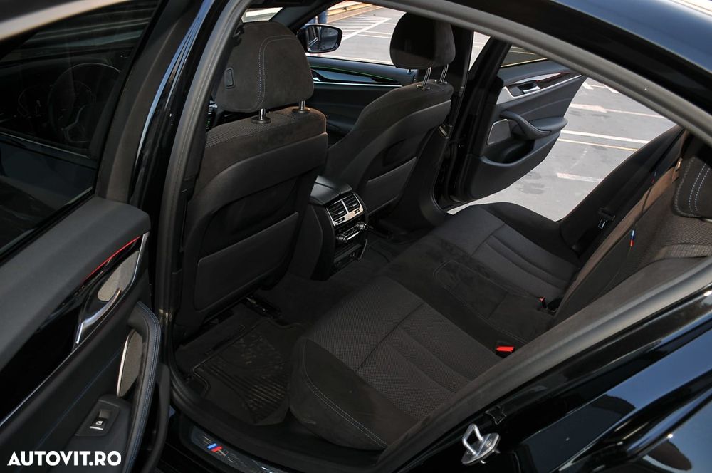 BMW Seria 5 520i AT MHEV - 16