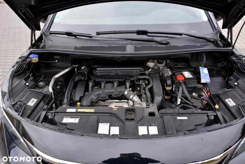 Peugeot 5008 THP 165 EAT6 Stop & Start Allure - 40