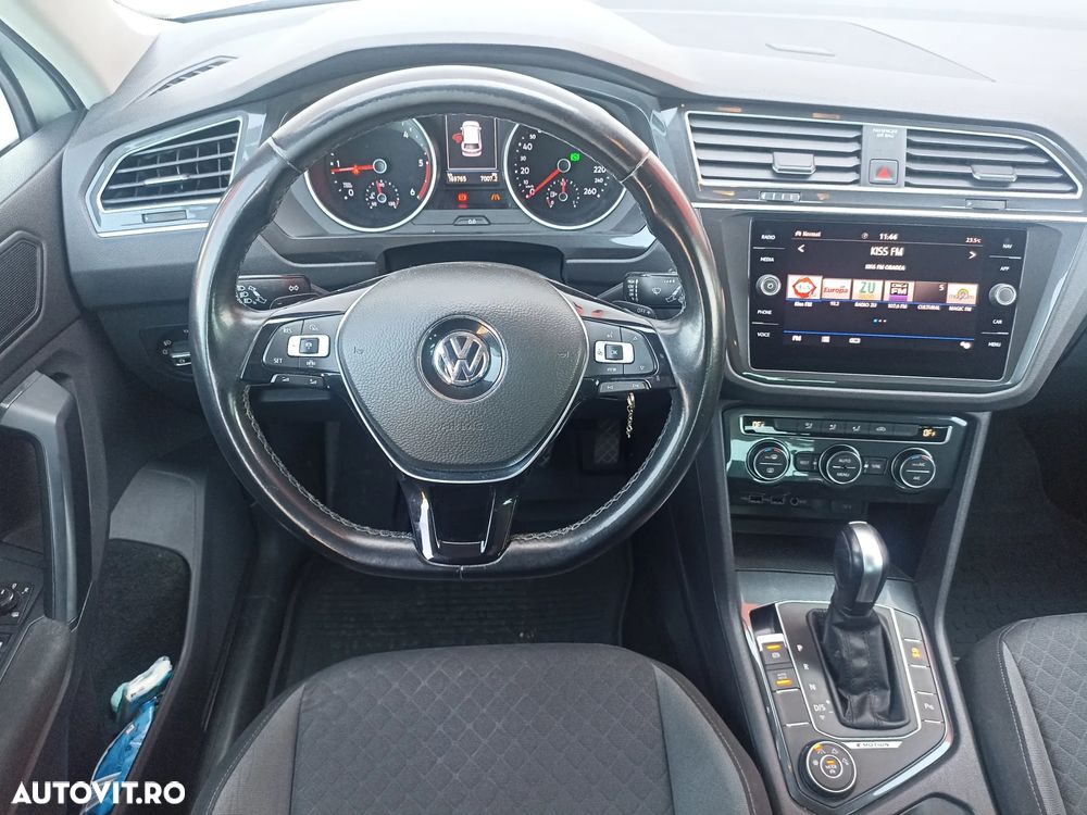 Volkswagen Tiguan 2.0 TDI 4Mot DSG Comfortline - 9