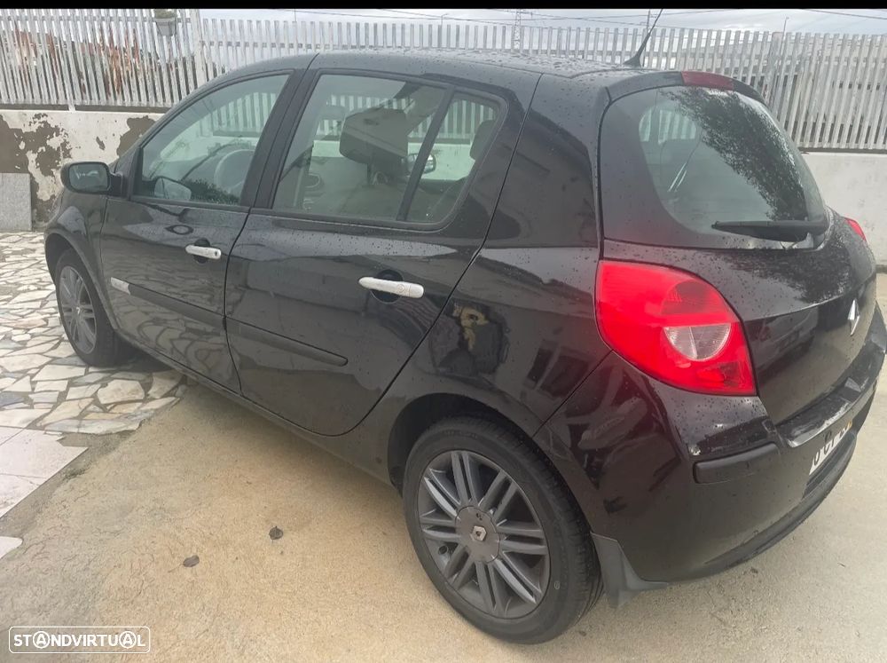 Renault Clio 1.6 16V Initiale Aut. - 3