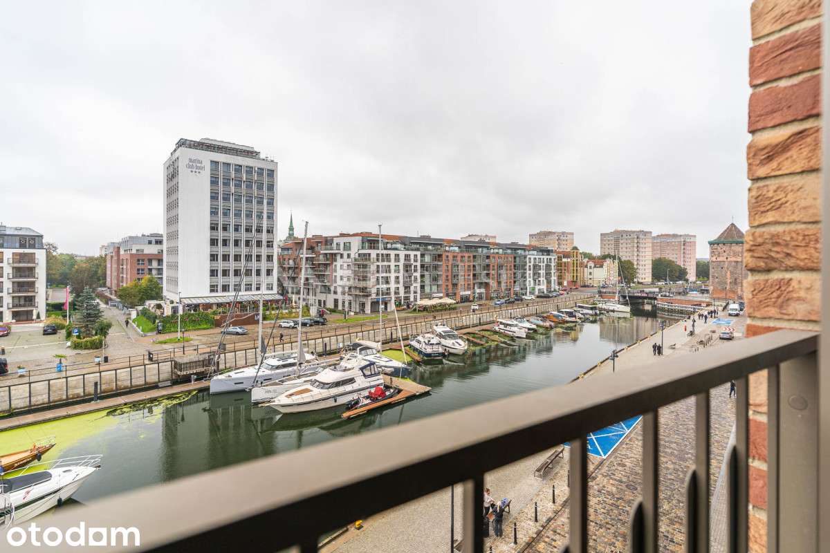 Nowy apartament z widokiem na marinę