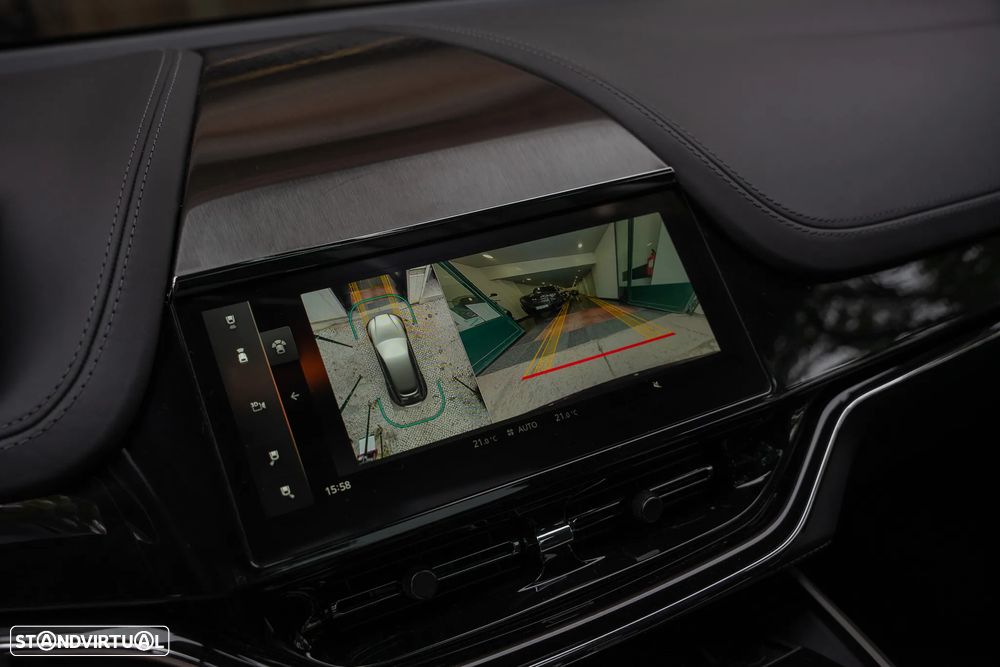 Aston Martin DBX 707 - 32