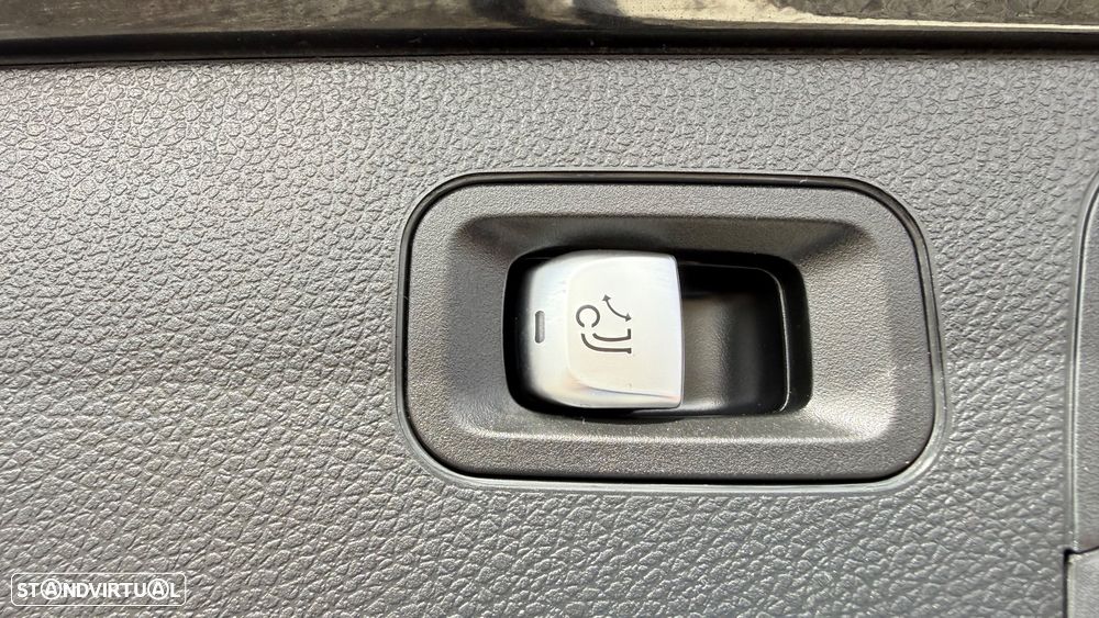 Mercedes-Benz GLC 250 d AMG Line 4-Matic - 32