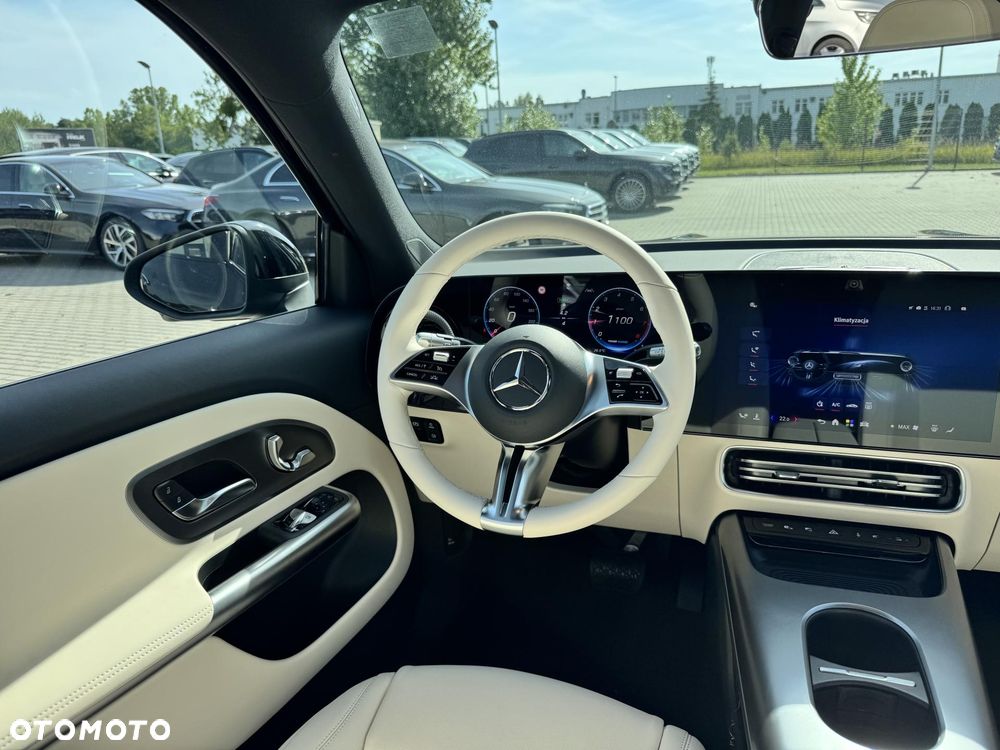 Mercedes-Benz GLB 200 mHEV 8G-eDCT - 14