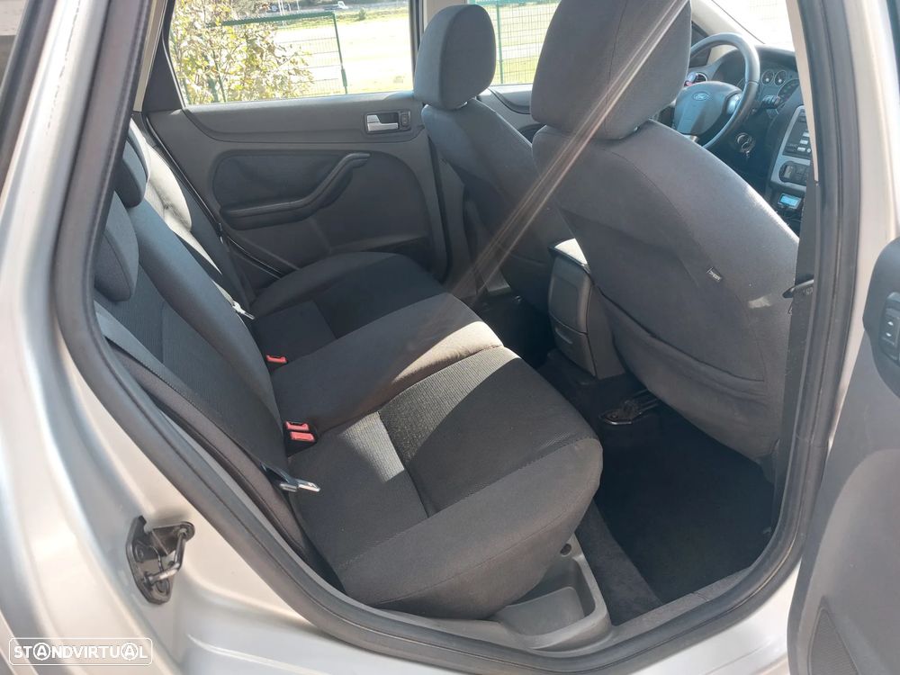 Ford Focus SW 1.6 TDCi Trend - 20