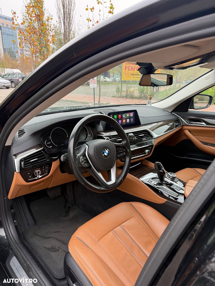 BMW Seria 5 520i AT - 7