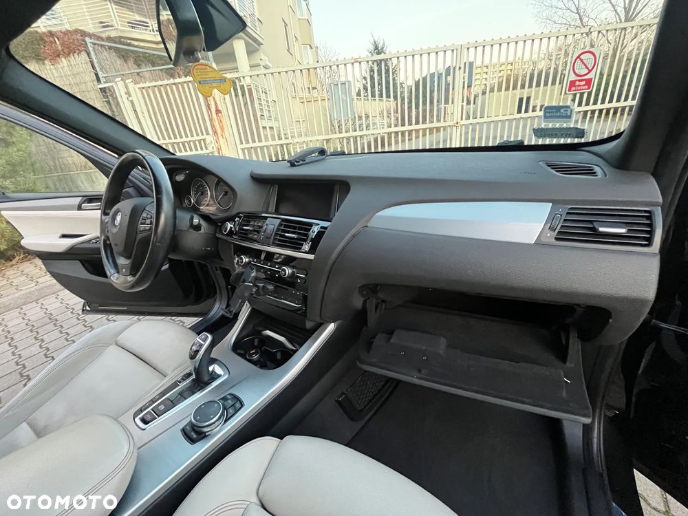 BMW X3 xDrive28i - 12