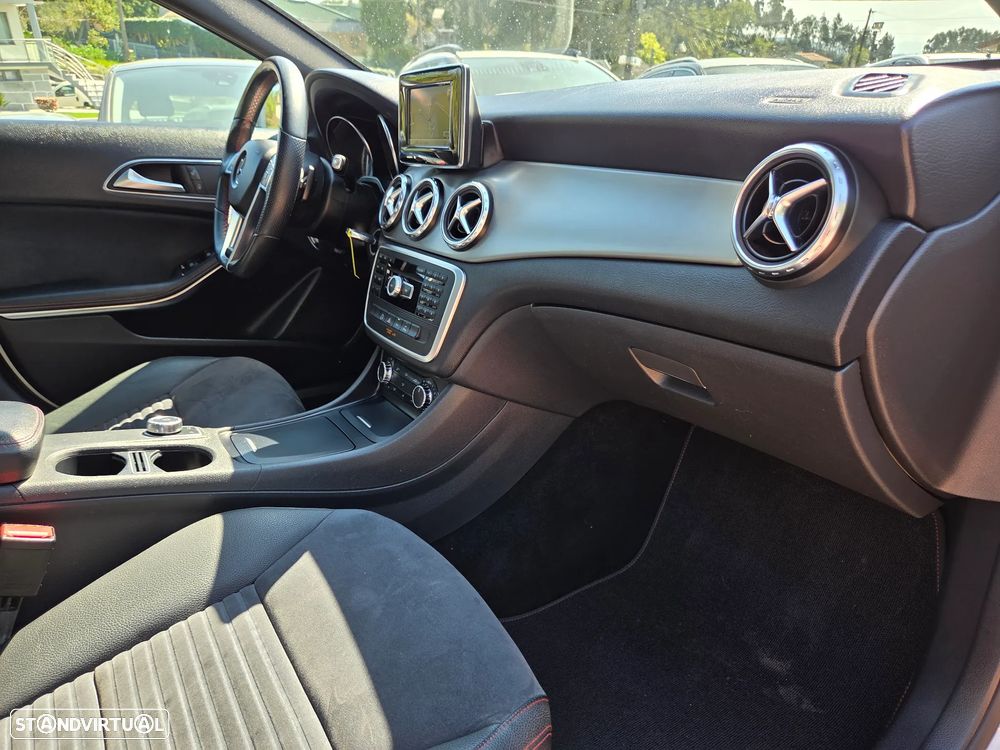 Mercedes-Benz GLA 200 (CDI) d 7G-DCT AMG Line - 19