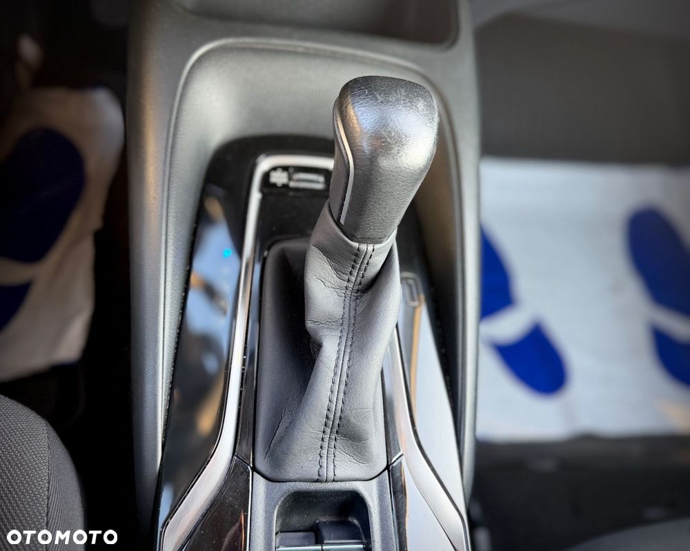Toyota Corolla - 25