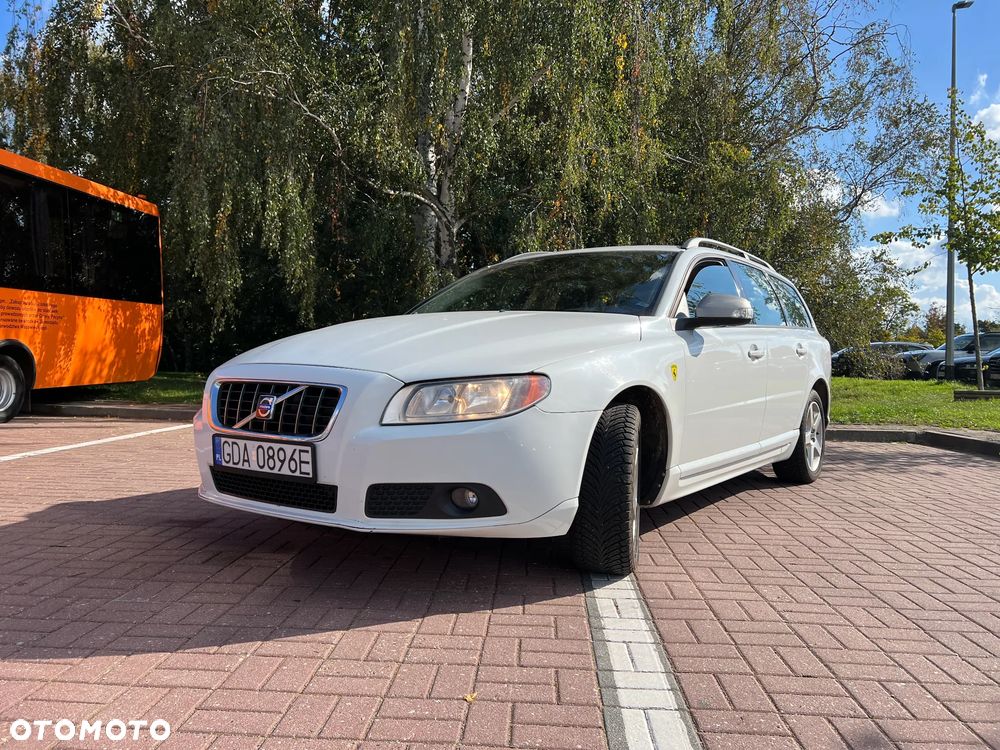 Volvo V70 - 1