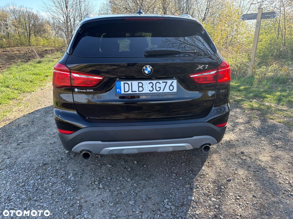 BMW X1 xDrive20i - 13