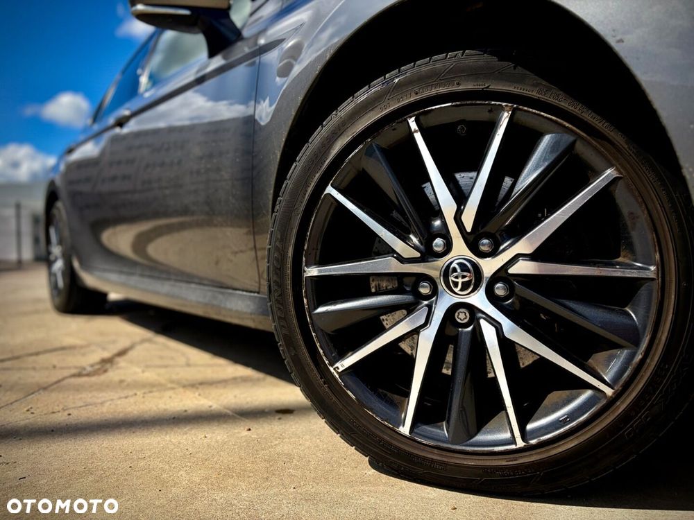 Toyota Camry 2.5 Hybrid Executive CVT - 6