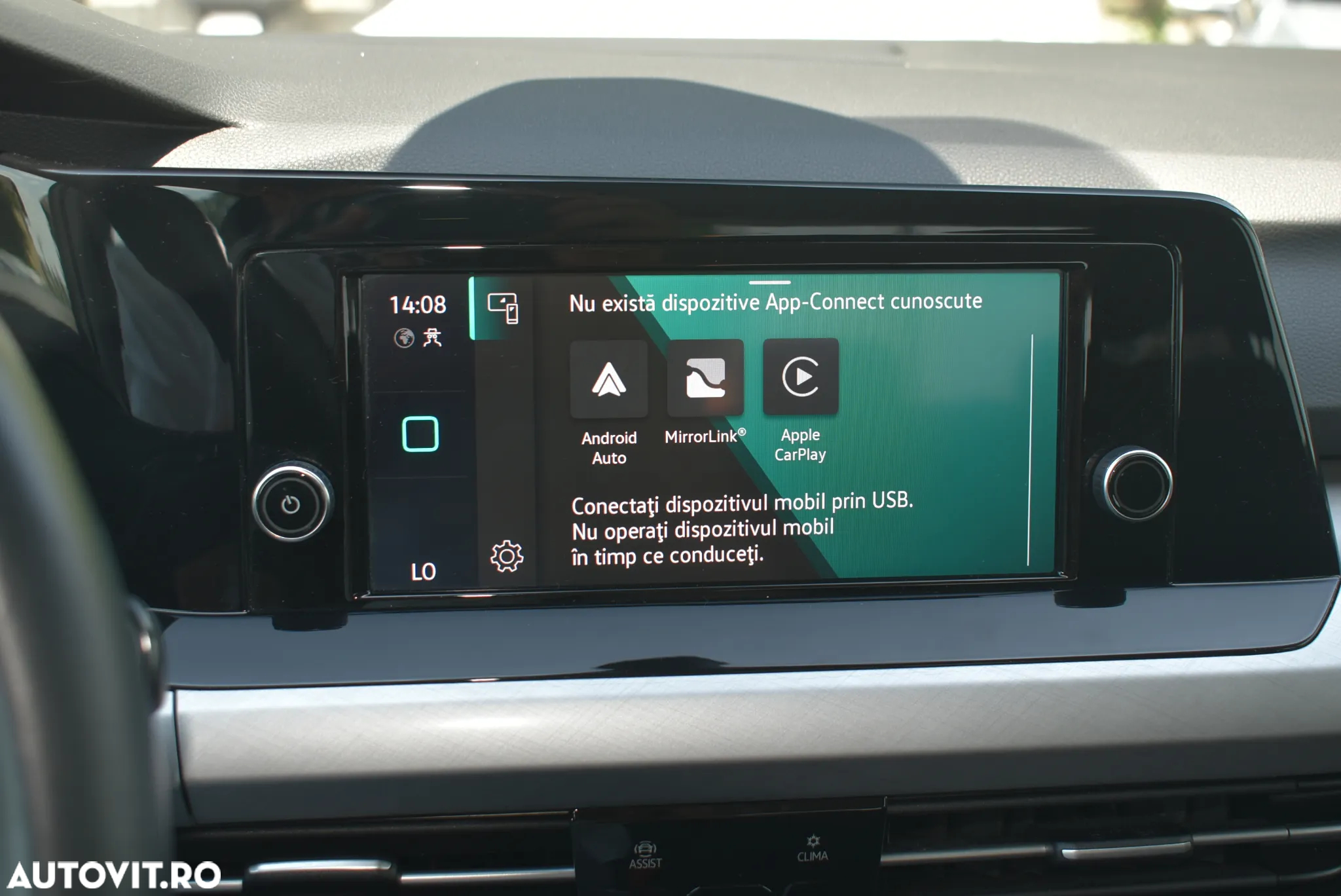 Volkswagen Golf 1.0 eTSI DSG MHEV Life - 16