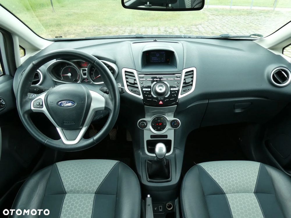 Ford Fiesta 1.25 Titanium EU5 - 14
