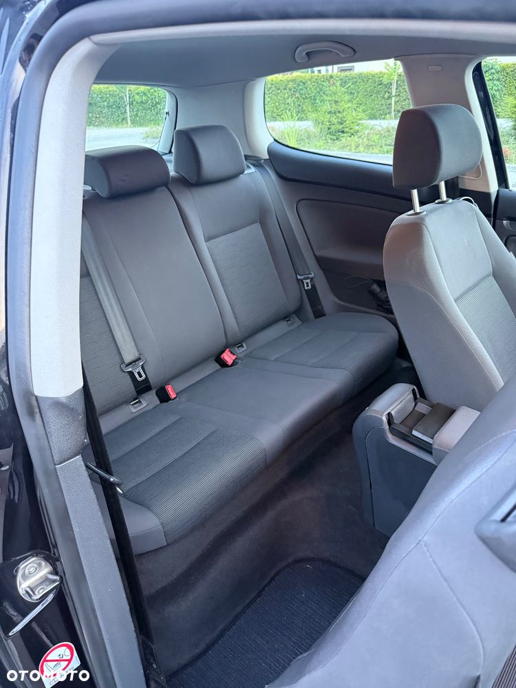 Volkswagen Golf - 8