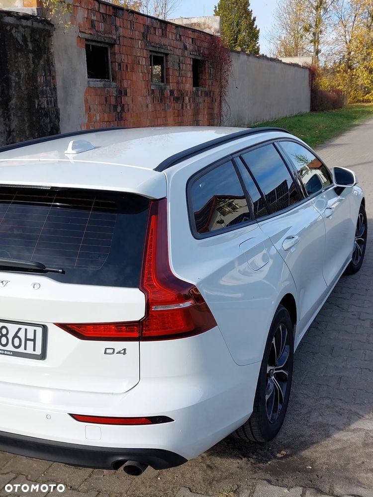 Volvo V60 D4 AWD Momentum - 3