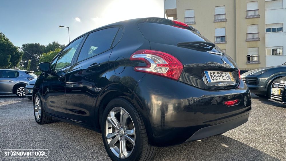 Peugeot 208 1.2 PureTech Style - 8