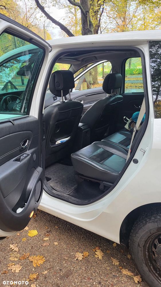 Renault Scenic dCi 160 Bose Edition - 15