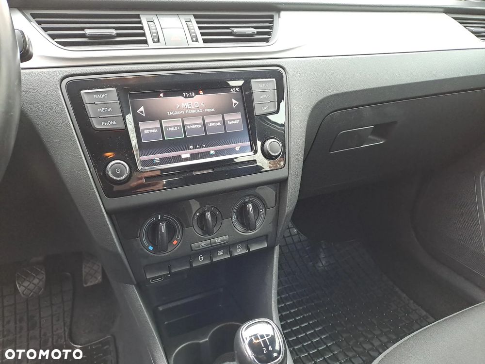 Skoda RAPID 1.0 TSI Ambition - 17