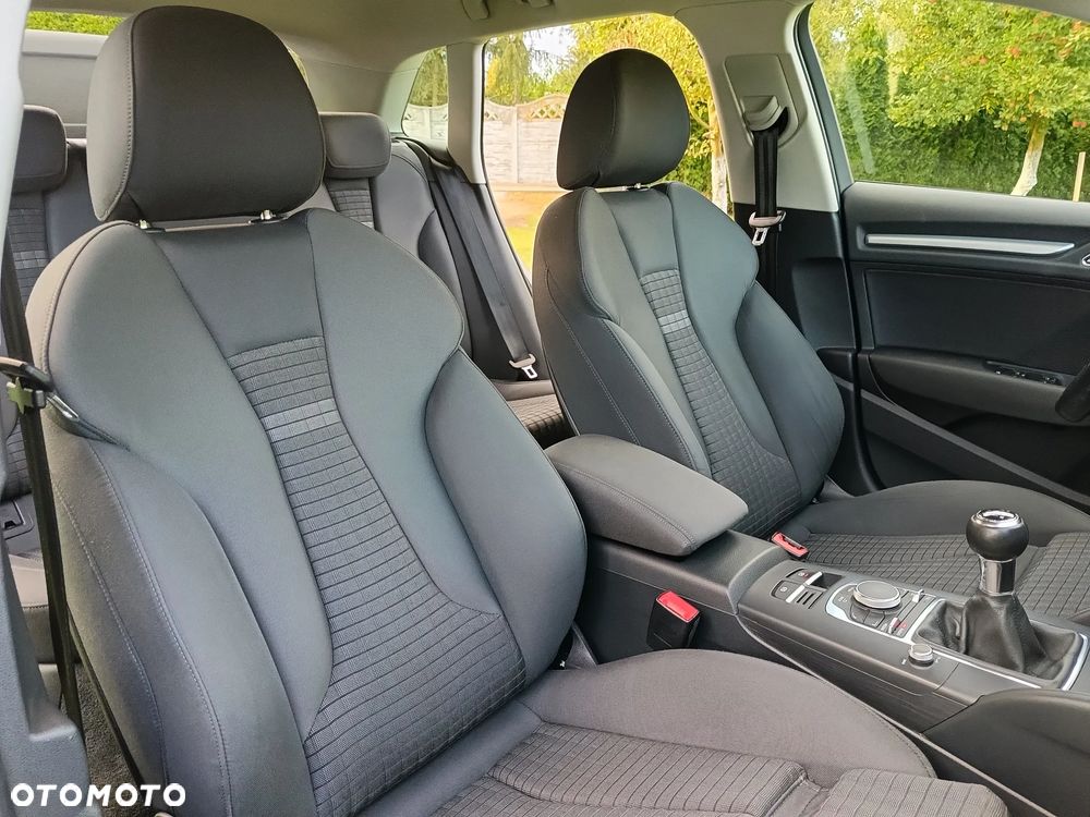 Audi A3 Sportback 2.0 TDI Ambition - 11