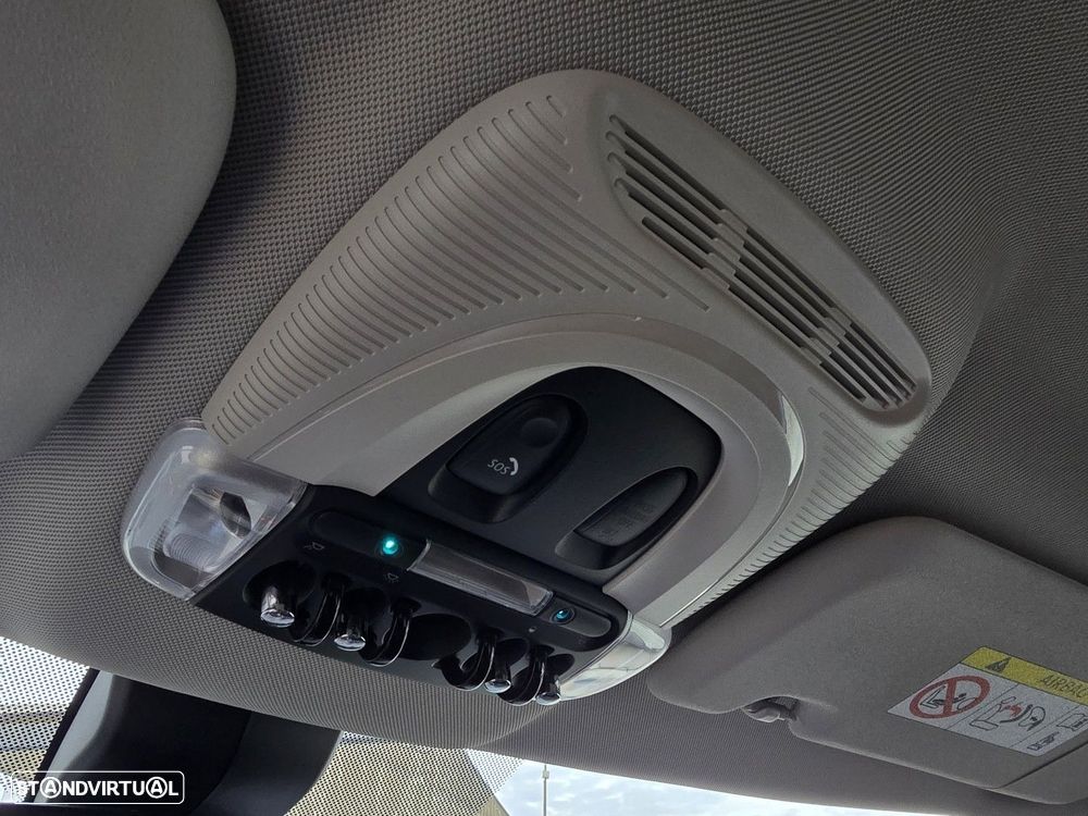 MINI Countryman Cooper SE Premium Essential Auto - 37