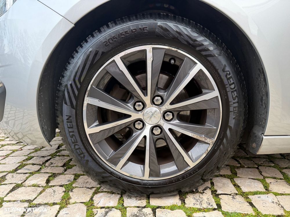 Peugeot 308 125 THP Allure - 14
