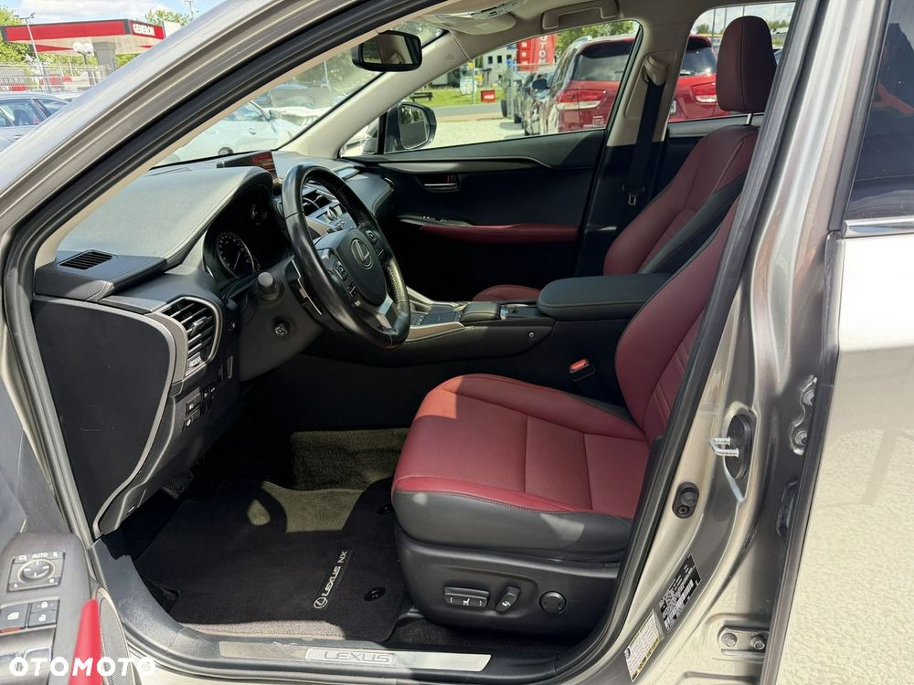 Lexus NX 300 Executive Line - 11