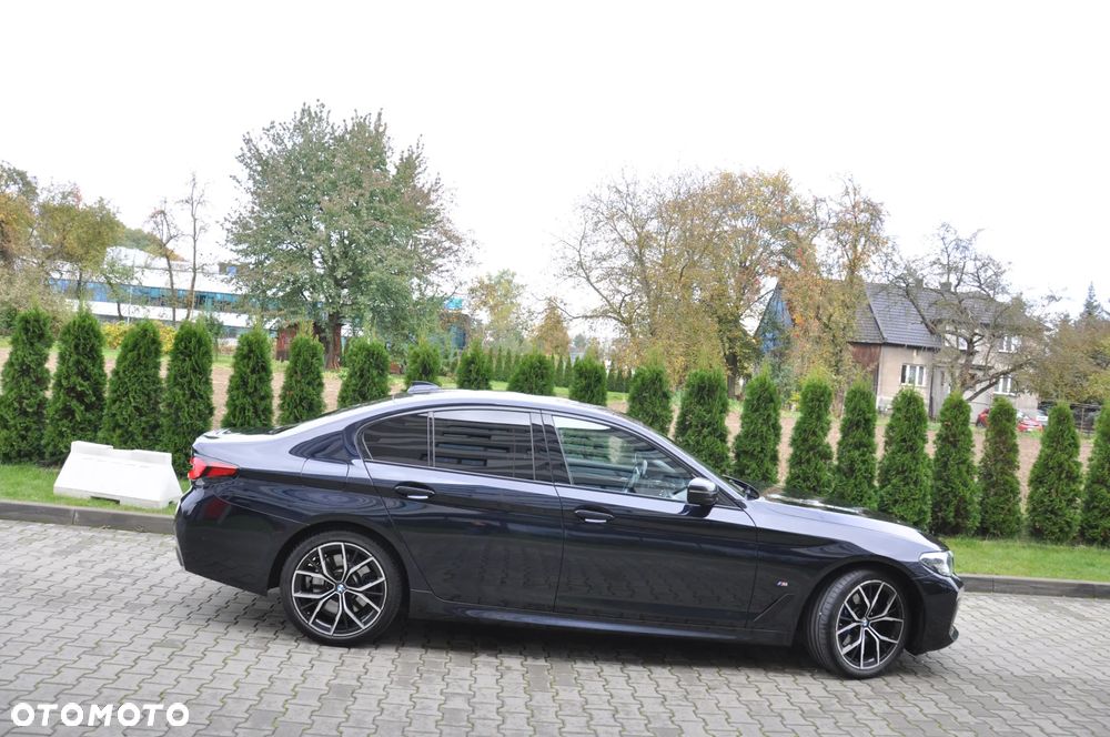 BMW Seria 5 520d Touring M Sport Edition - 9