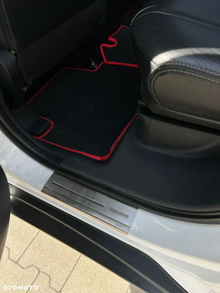 Mitsubishi Outlander 2.2 DID Instyle Navi - 16