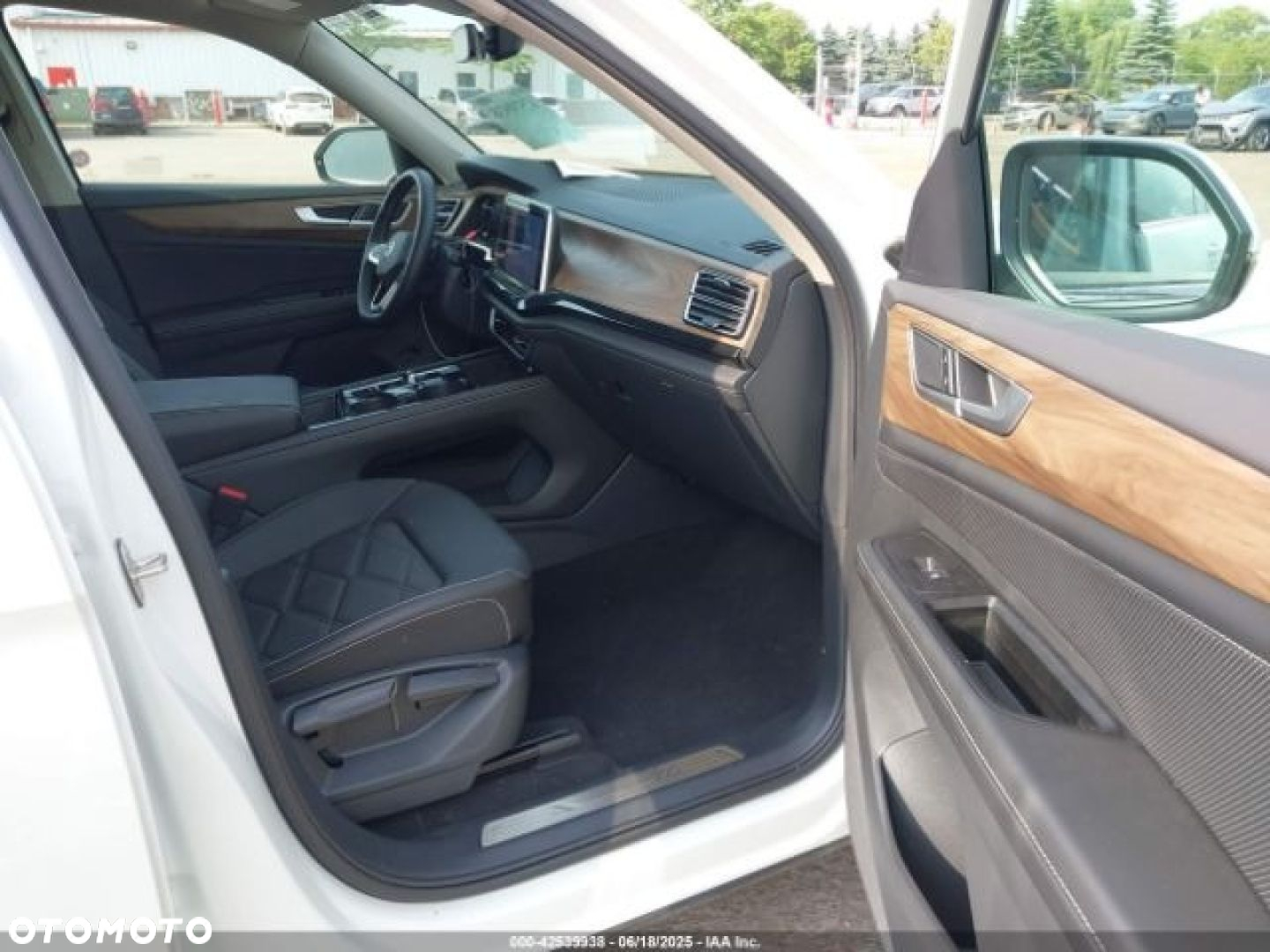 Volkswagen Atlas - 9