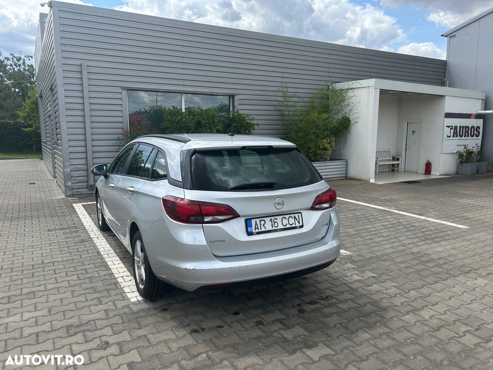 Opel Astra 1.6 CDTI ECOTEC Selection - 4