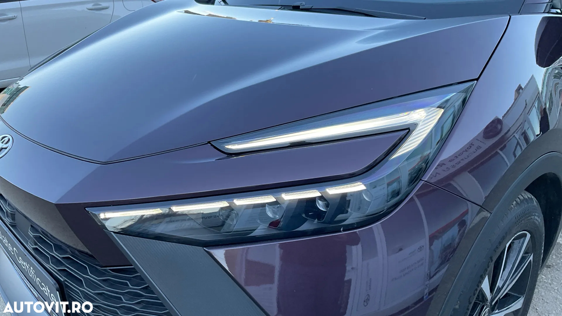 Toyota C-HR 2.0 PHEV 223 CP 4x2 CVT Dynamic - 27