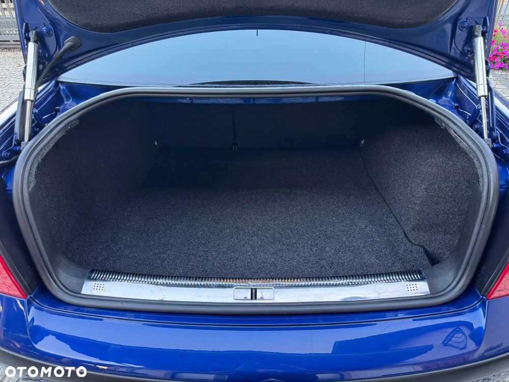 Volkswagen Passat 2.0 Comfortline - 34