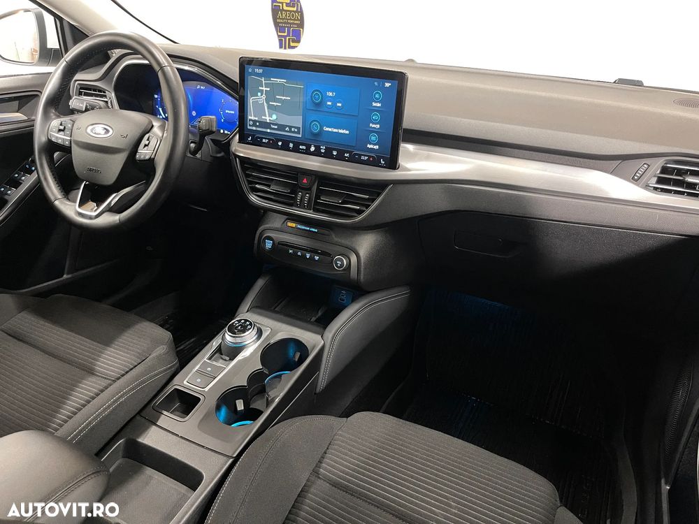 Ford Focus 1.5 EcoBlue 8AT Titanium - 9