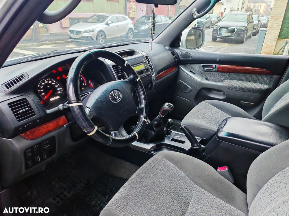 Toyota Land Cruiser 3.0 TD-4D Comfort - 6