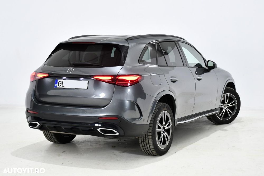 Mercedes-Benz GLC 300 d 4MATIC MHEV - 3