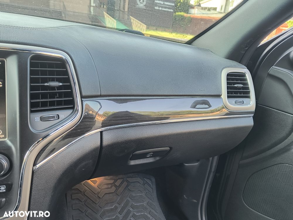 Jeep Grand Cherokee 3.0 TD AT Overland - 26