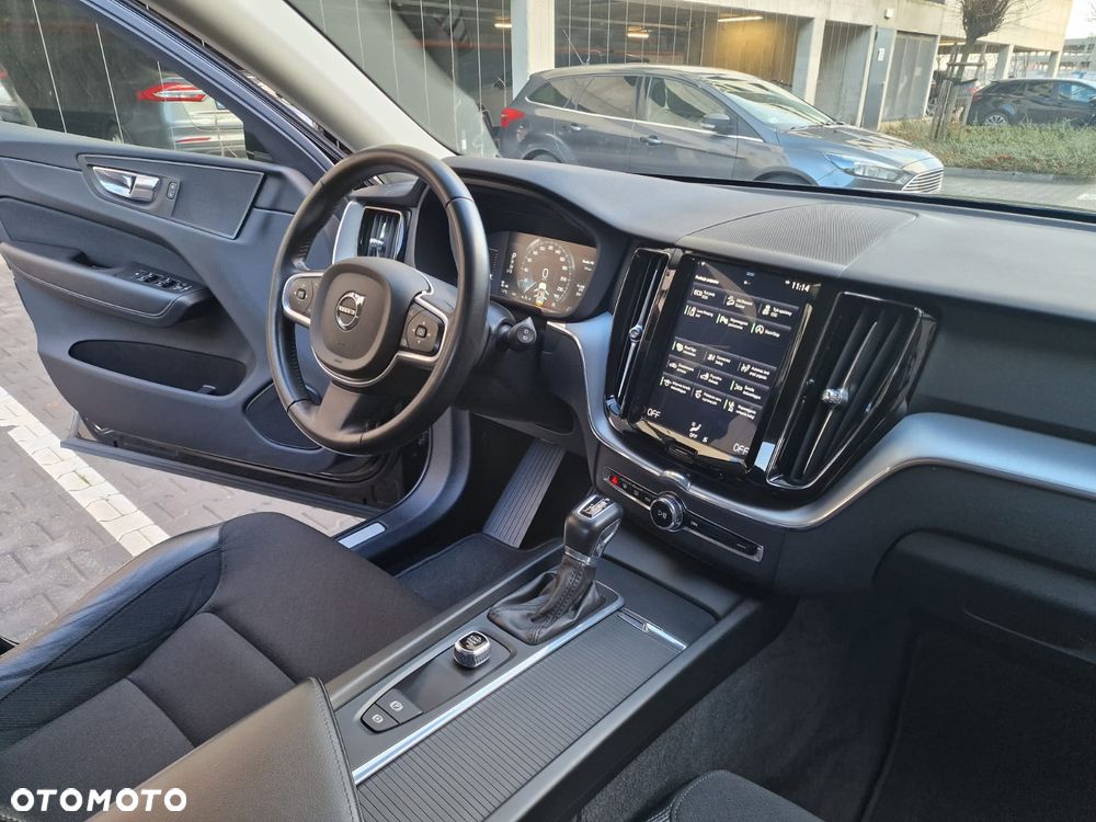 Volvo XC 60 T4 Momentum - 15